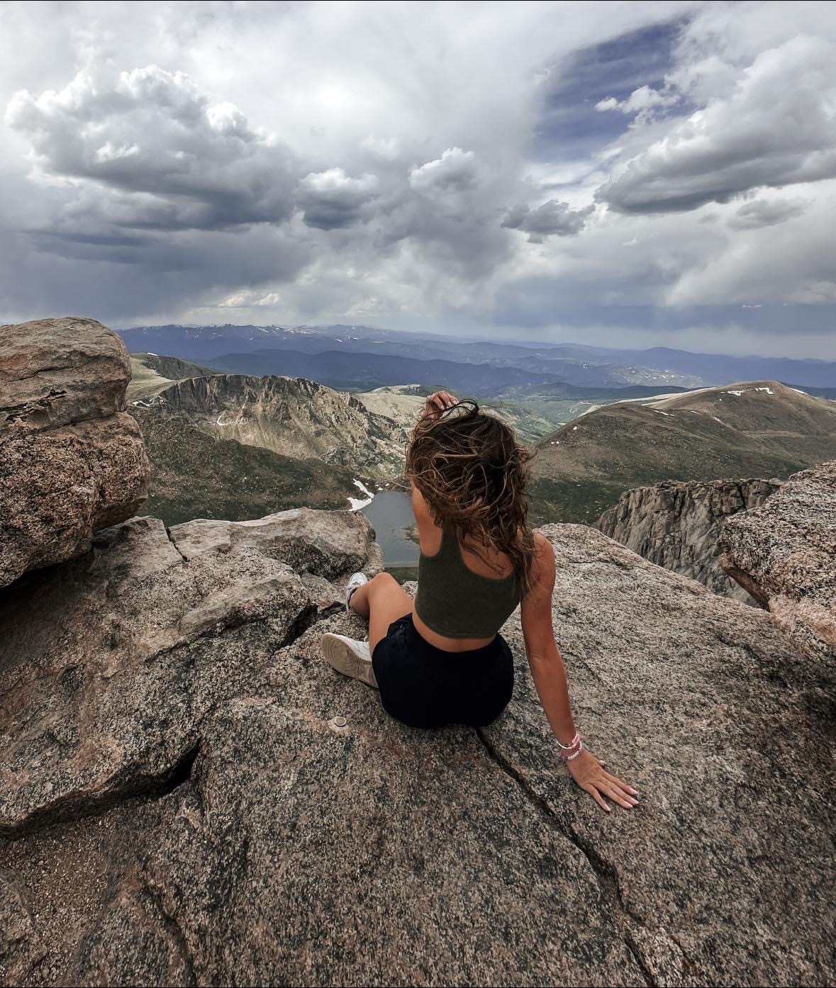 feminine hiking